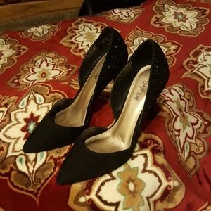 Like new Jaclyn Smith suede pumps